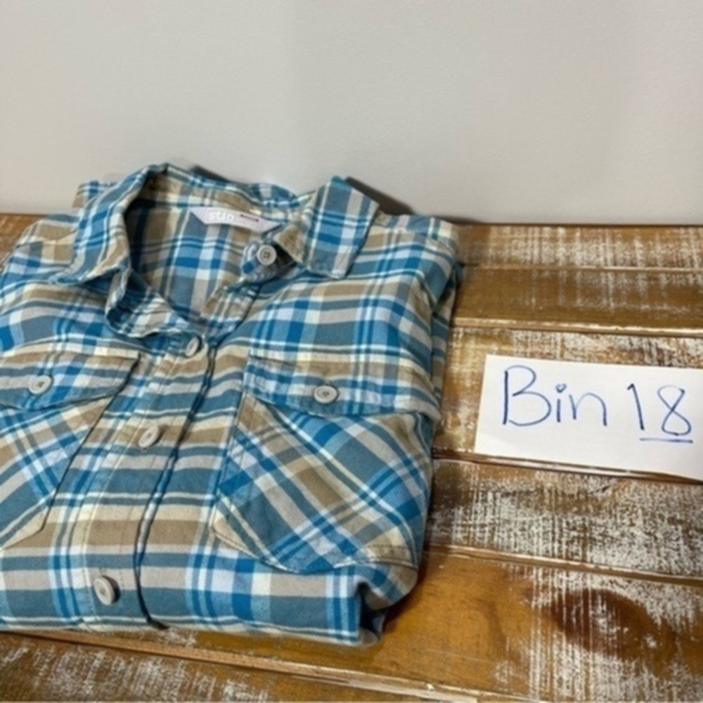 Stio Women’s Willow Midweight Fannel Shirt Size S Color Tan/Blue - Picture 12 of 12